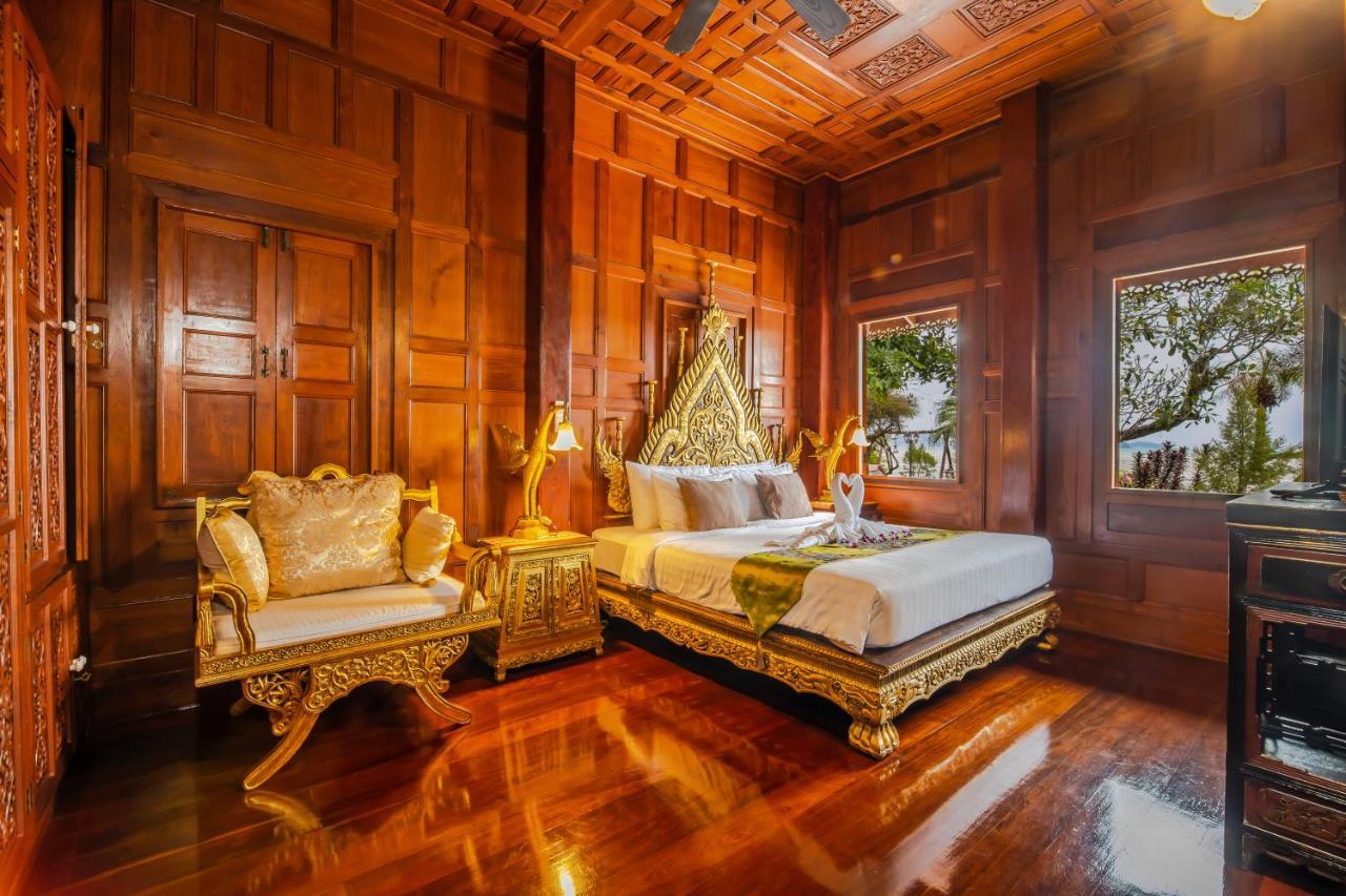 Royal Thai Villa Phuket - Sha Extra Plus Rawai Buitenkant foto